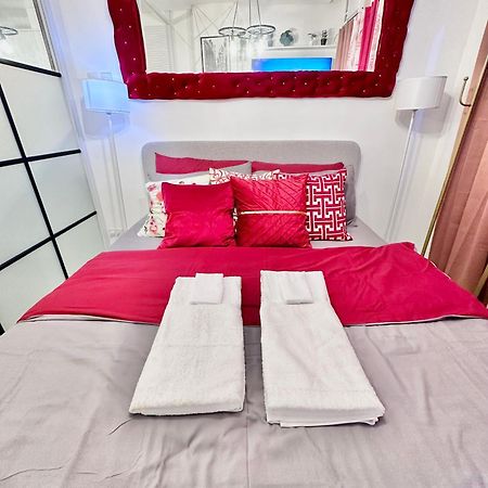 Aesthetic One Bedroom Beside Sm W Pool, Wifi And Netflix Cagayan de Oro Zewnętrze zdjęcie