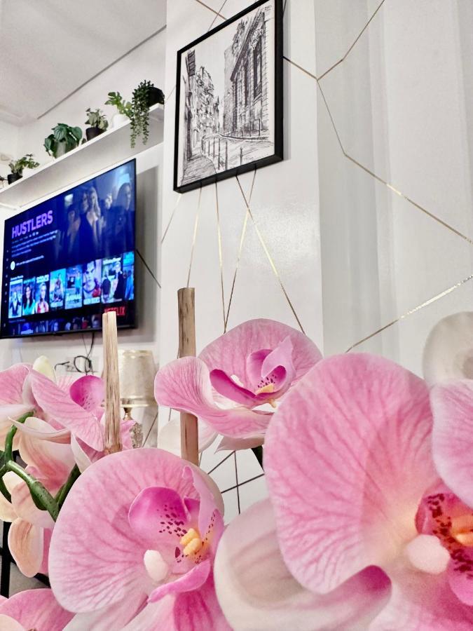Aesthetic One Bedroom Beside Sm W Pool, Wifi And Netflix Cagayan de Oro Zewnętrze zdjęcie