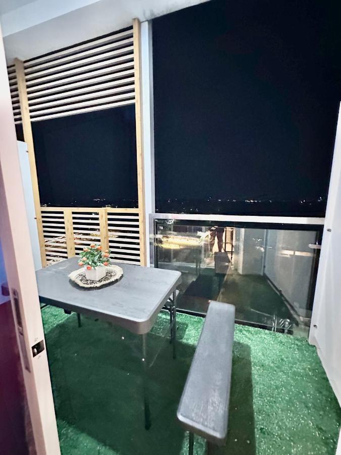 Aesthetic One Bedroom Beside Sm W Pool, Wifi And Netflix Cagayan de Oro Zewnętrze zdjęcie
