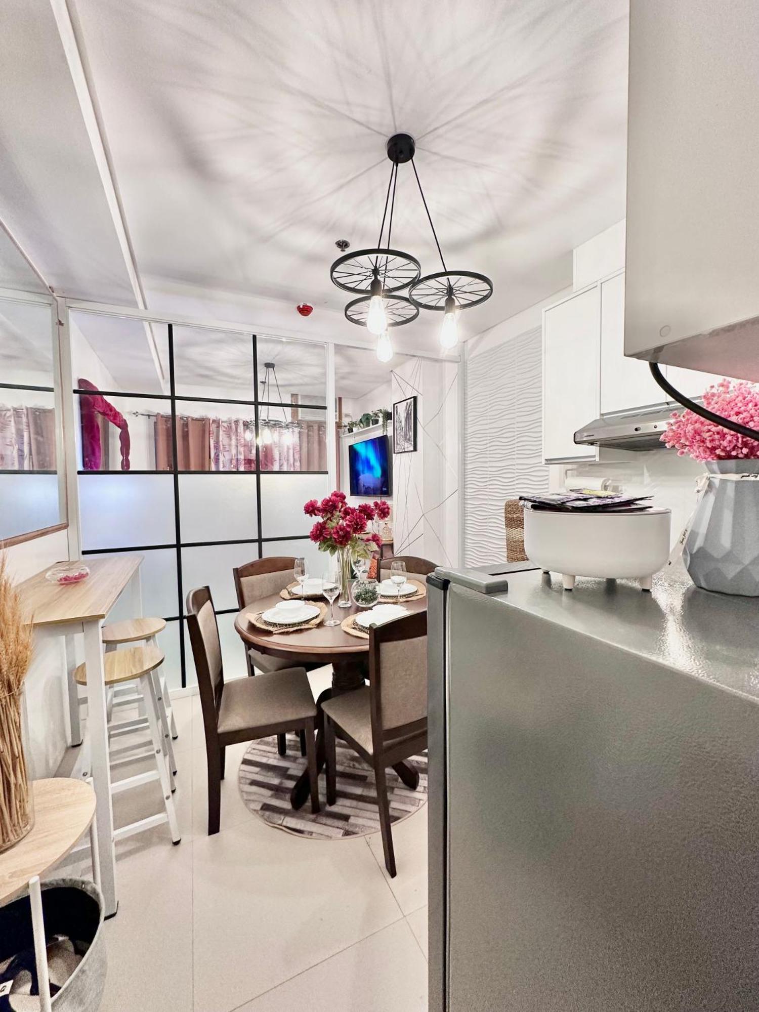 Aesthetic One Bedroom Beside Sm W Pool, Wifi And Netflix Cagayan de Oro Zewnętrze zdjęcie