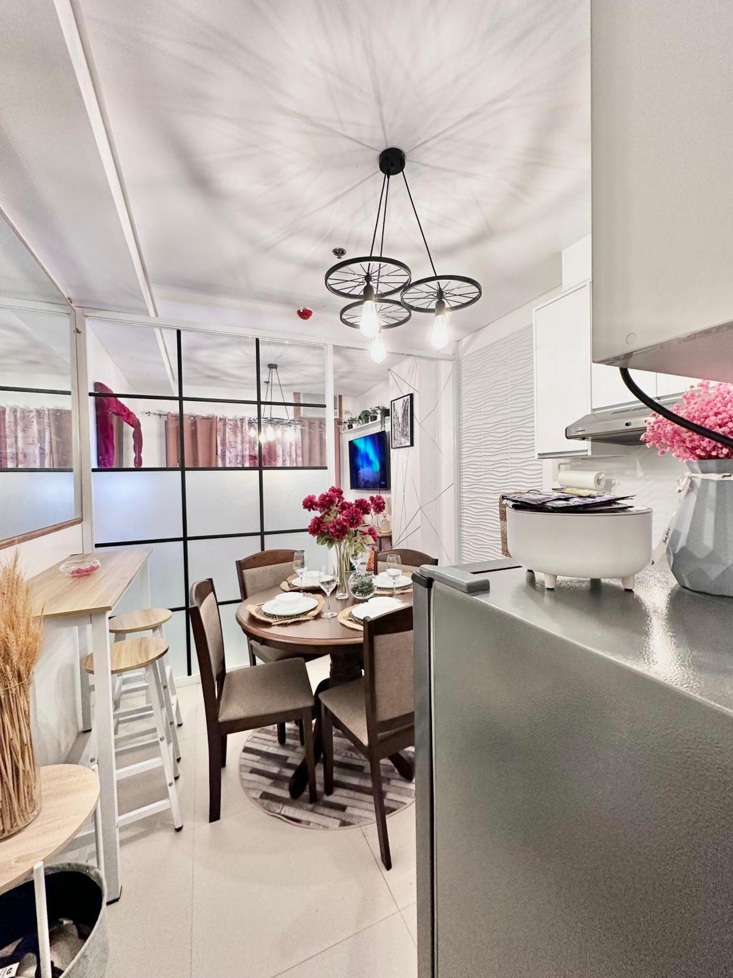 Aesthetic One Bedroom Beside Sm W Pool, Wifi And Netflix Cagayan de Oro Zewnętrze zdjęcie