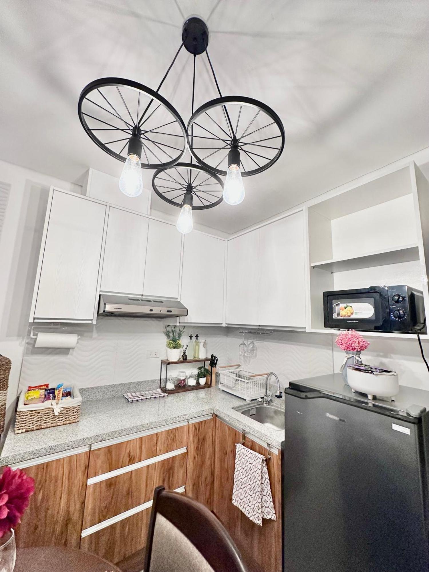 Aesthetic One Bedroom Beside Sm W Pool, Wifi And Netflix Cagayan de Oro Zewnętrze zdjęcie