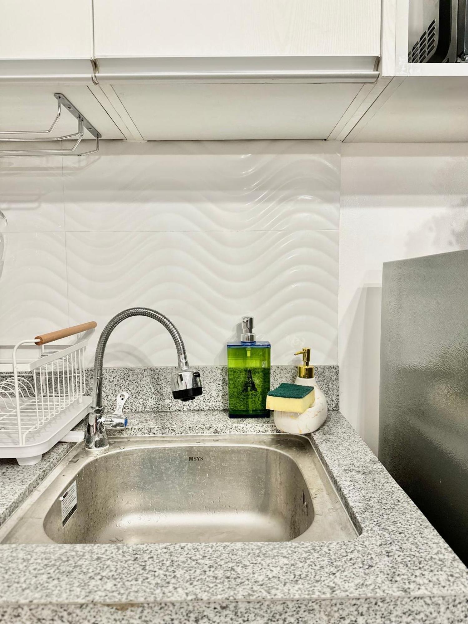 Aesthetic One Bedroom Beside Sm W Pool, Wifi And Netflix Cagayan de Oro Zewnętrze zdjęcie