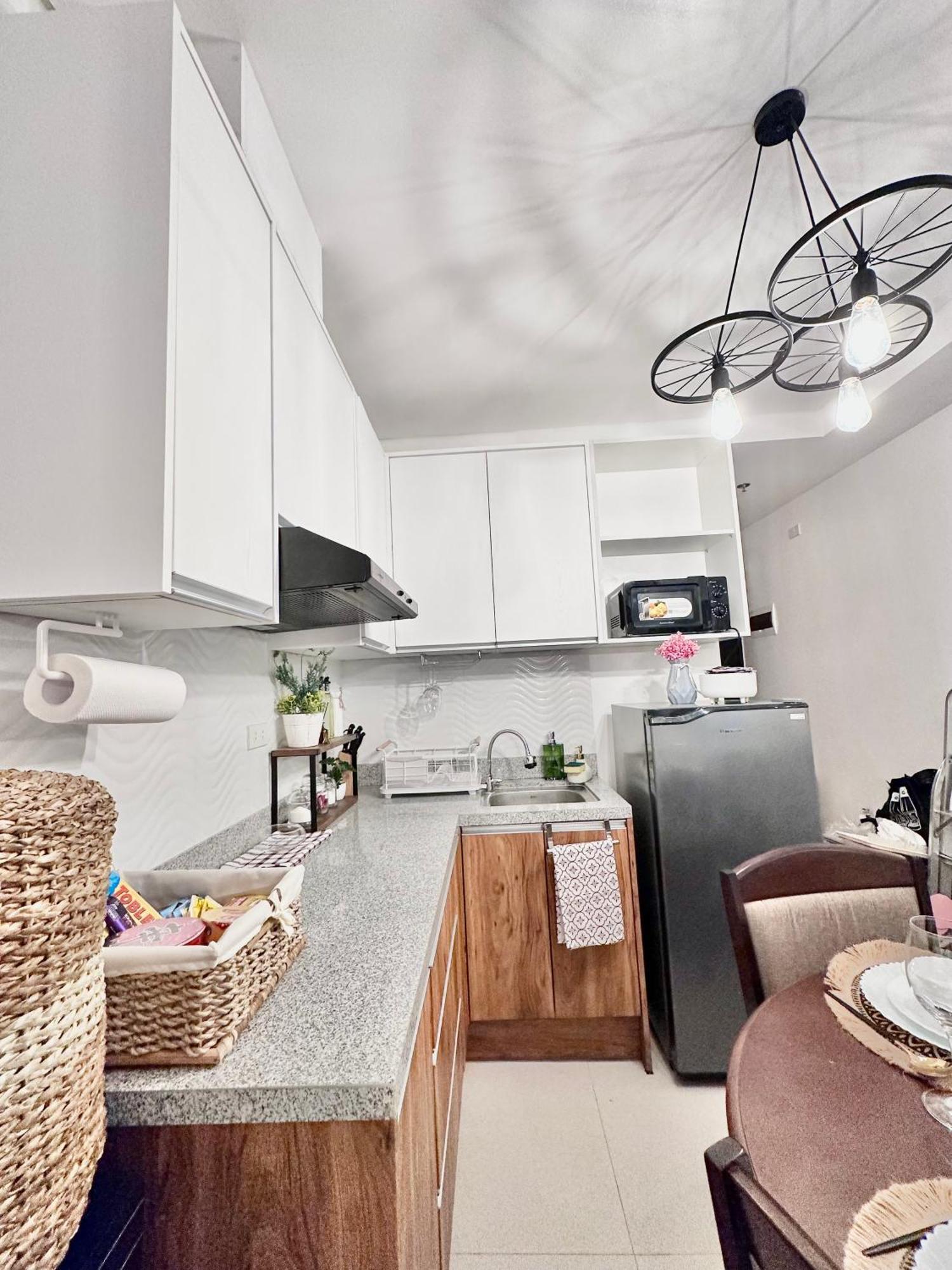 Aesthetic One Bedroom Beside Sm W Pool, Wifi And Netflix Cagayan de Oro Zewnętrze zdjęcie