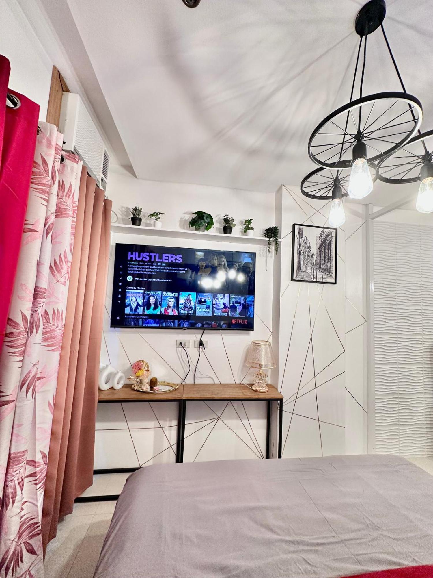 Aesthetic One Bedroom Beside Sm W Pool, Wifi And Netflix Cagayan de Oro Zewnętrze zdjęcie