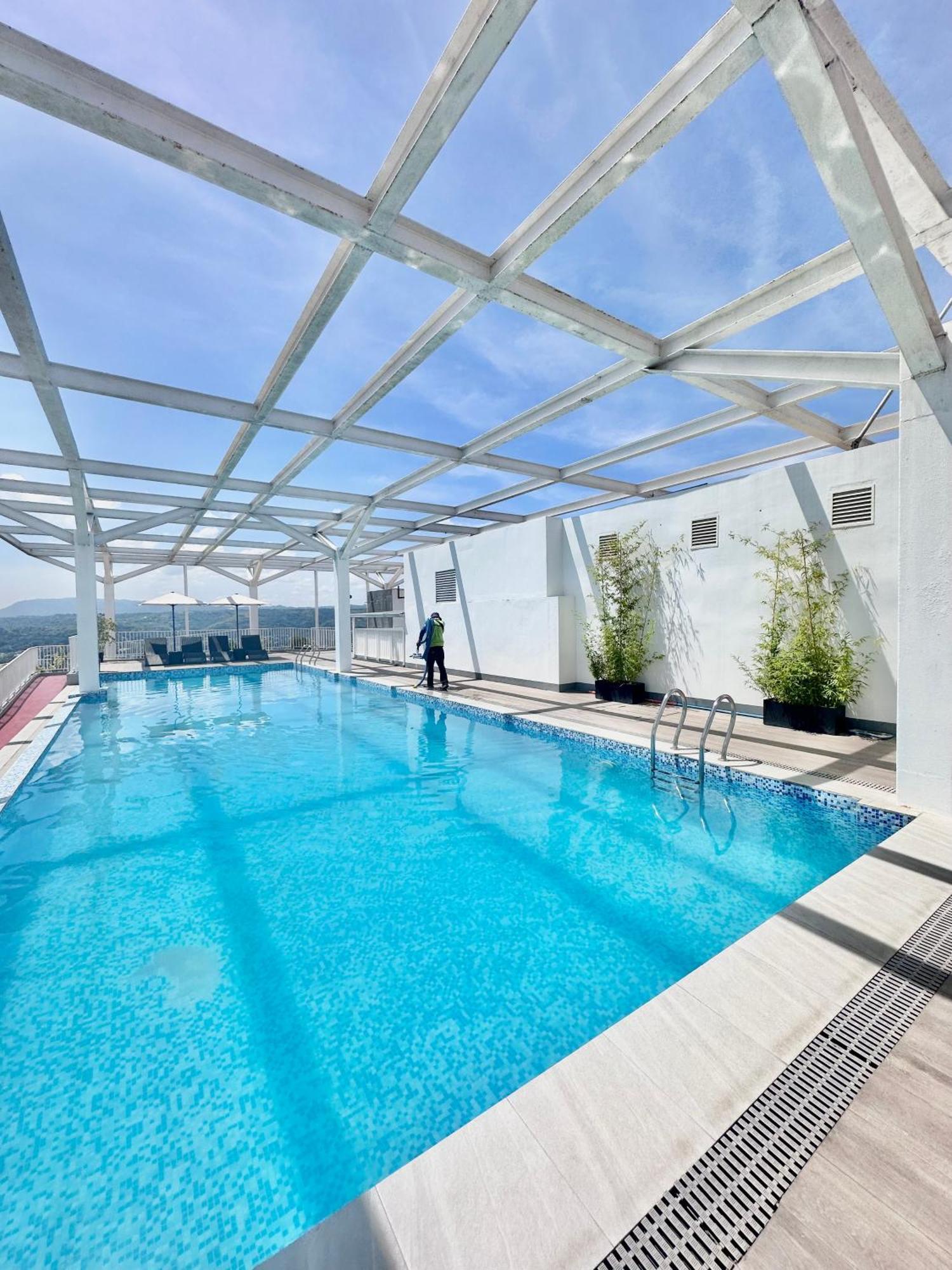 Aesthetic One Bedroom Beside Sm W Pool, Wifi And Netflix Cagayan de Oro Zewnętrze zdjęcie